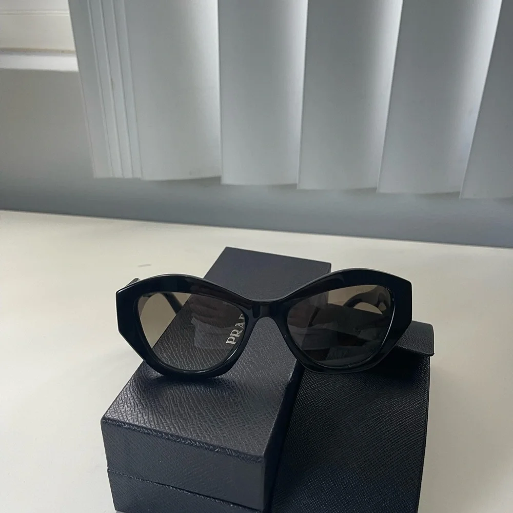 Prada Glossy Black Sunglasses - Picture 4 of 5